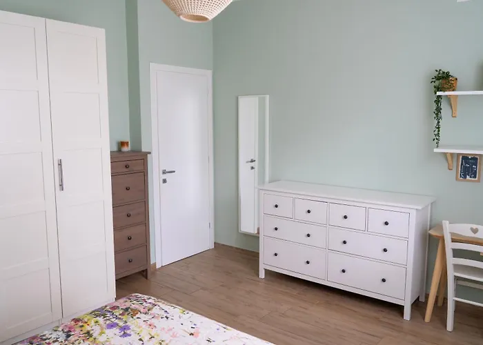 - Casa Nana アパート ペザロ